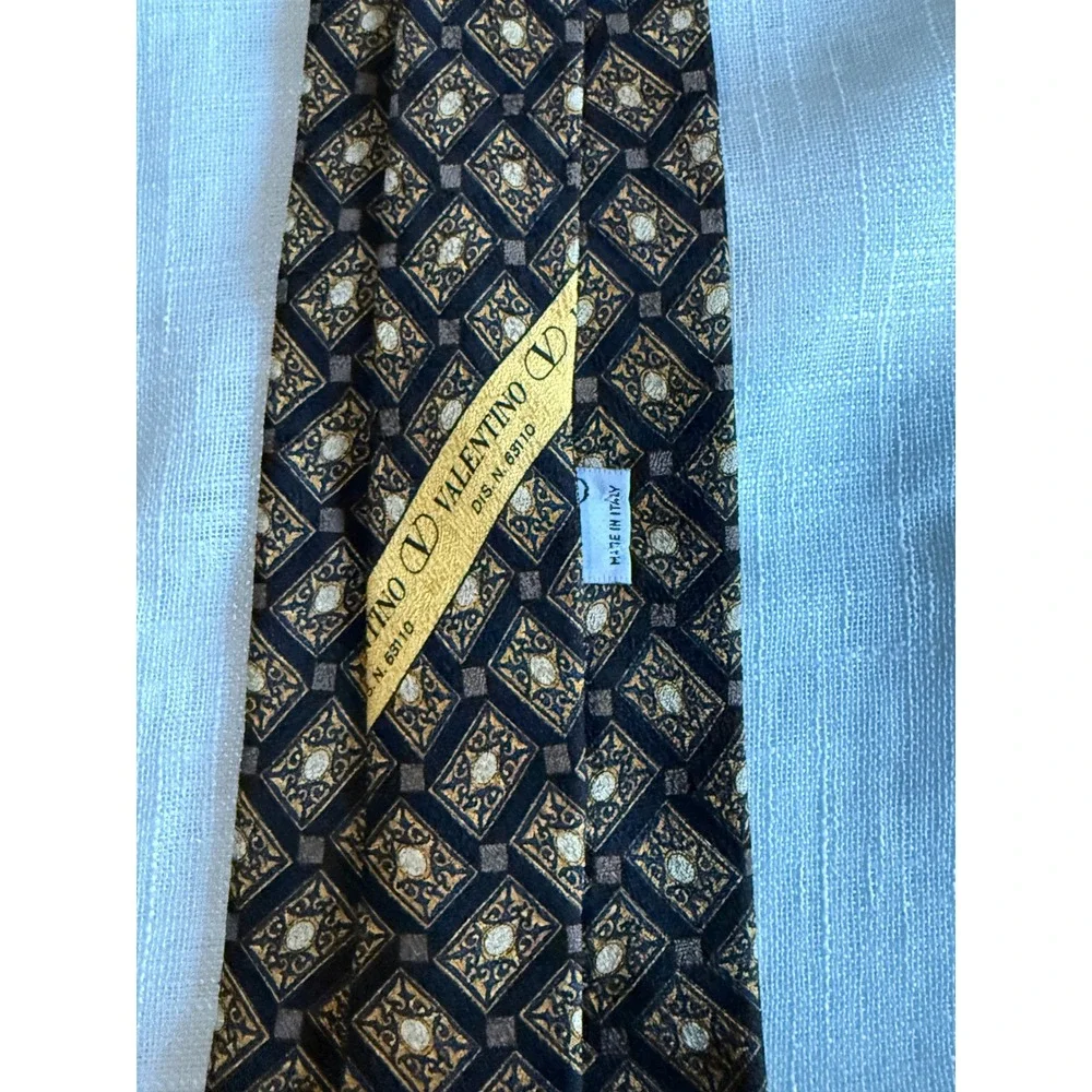 Valentino Cravatte Silk Tie Mens Geometric Diamond Medallion Gold Brown Italy